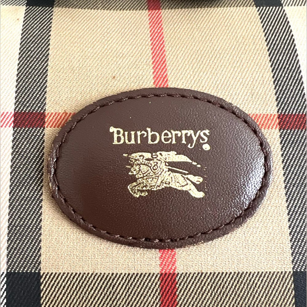 Burberrys’ Vintage Nova Check Boston Bag - Picture 8 of 15